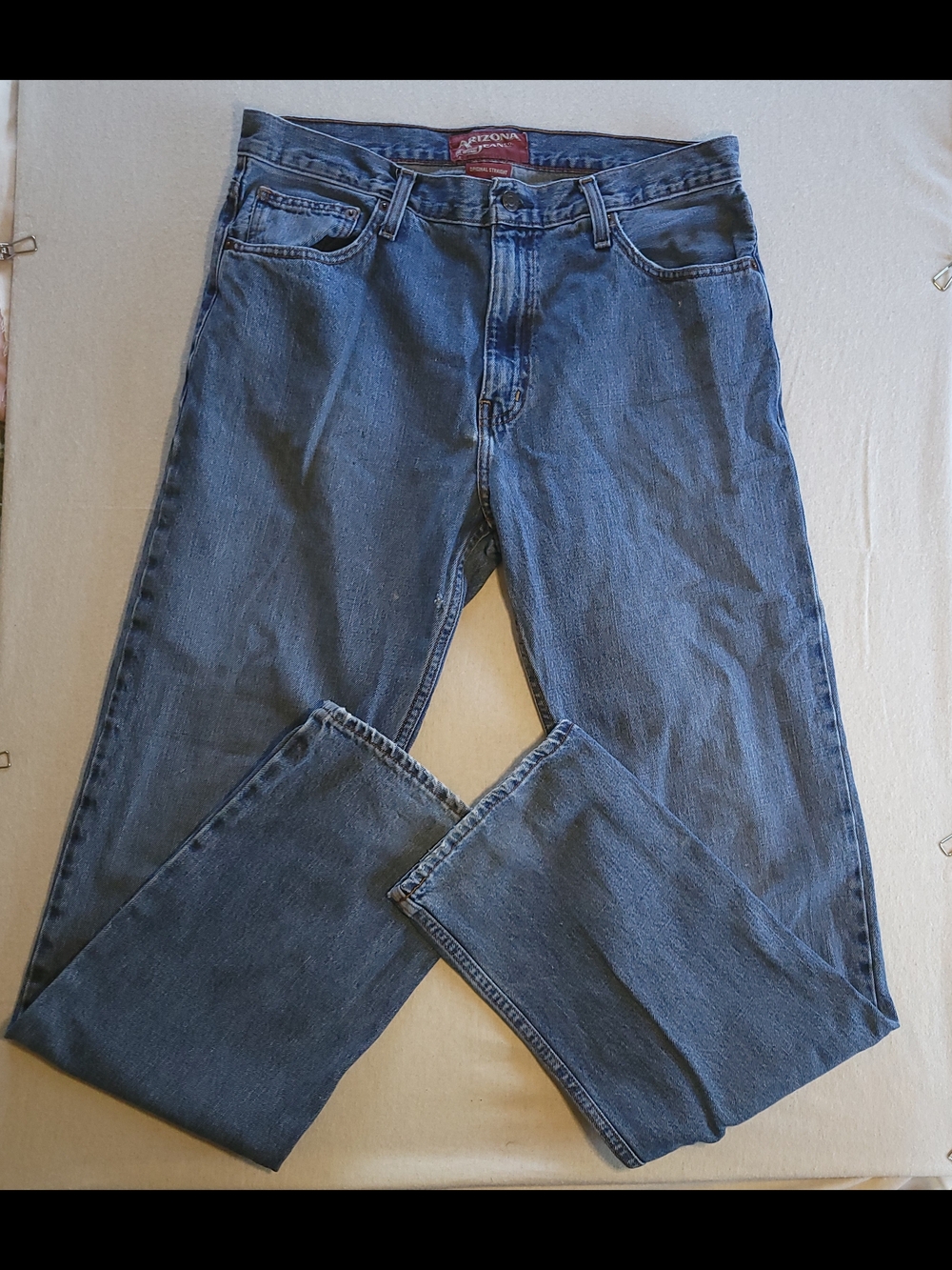 Arizona Jean Company Classic Fit Men’s Blue Jeans